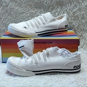 NWB Rocket Dog Sneakers Size 9